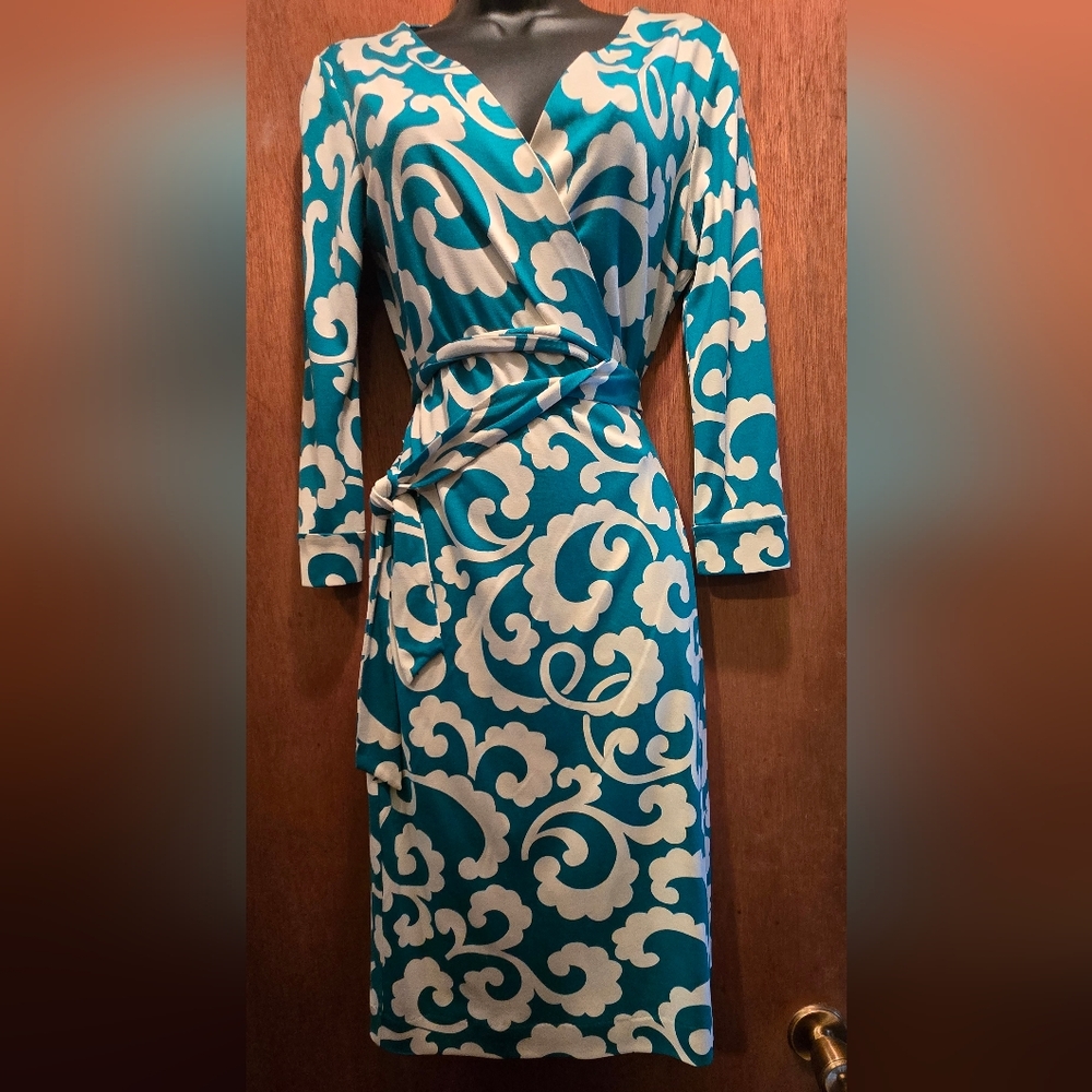 HOST PICK 🎉🎊Diane Von Furstenberg Teal&White Midi Vintage Wrap 1974 Dress Sz10 - Picture 2 of 10
